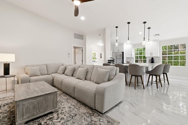 198 Brier Circle, Jupiter, FL 33458