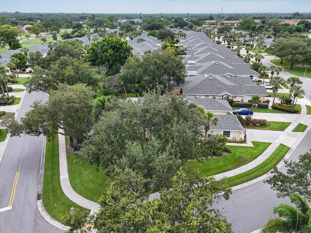 198 Brier Circle, Jupiter, FL 33458