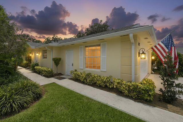 198 Brier Circle, Jupiter, FL 33458