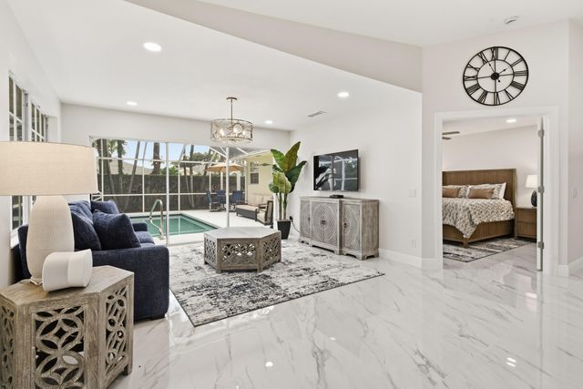 198 Brier Circle, Jupiter, FL 33458