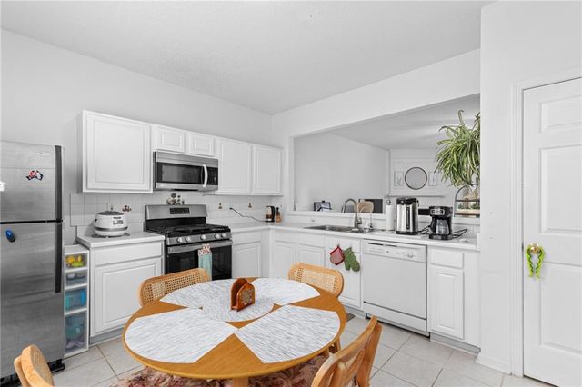 4088 Howell Park Road, Duluth, GA 30096