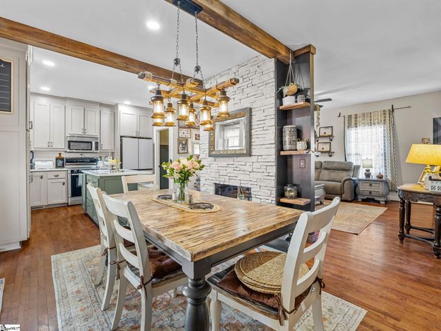 620 Hobbysville Road, Roebuck, SC 29376