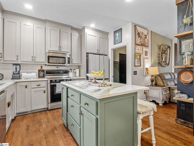 620 Hobbysville Road, Roebuck, SC 29376