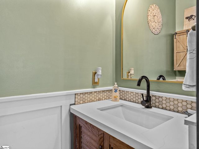 620 Hobbysville Road, Roebuck, SC 29376