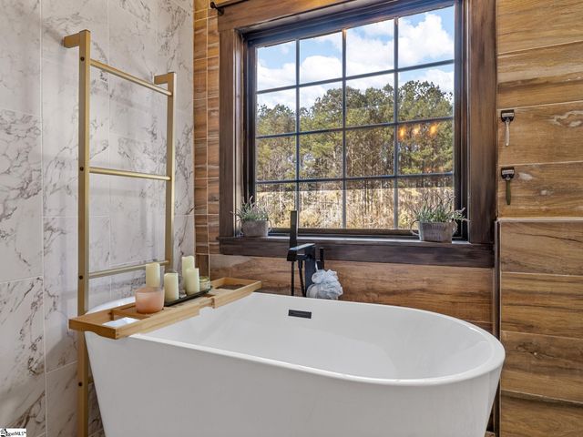 620 Hobbysville Road, Roebuck, SC 29376