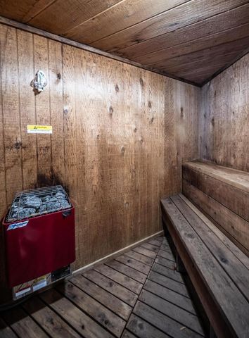 135 Viking Drive E 102, Little Canada, MN 55117
