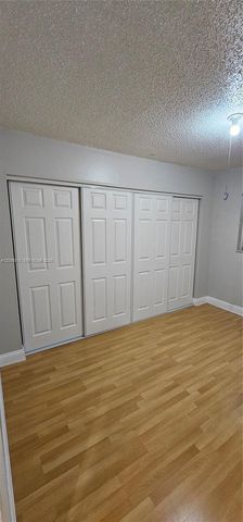 5352 NE 6th Avenue G9, Oakland Park, FL 33334