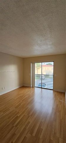 5352 NE 6th Avenue G9, Oakland Park, FL 33334