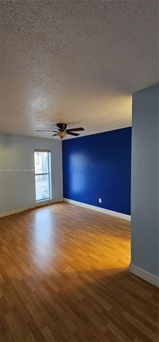 5352 NE 6th Avenue G9, Oakland Park, FL 33334