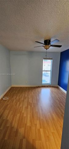 5352 NE 6th Avenue G9, Oakland Park, FL 33334