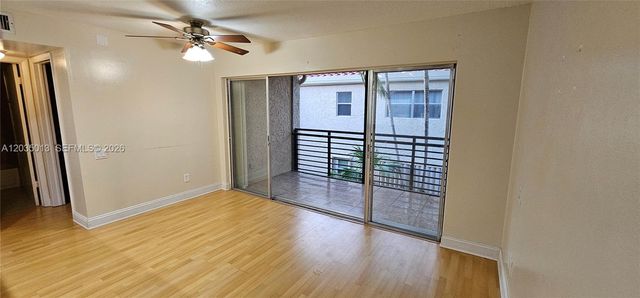 5352 NE 6th Avenue G9, Oakland Park, FL 33334