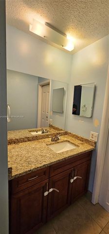 5352 NE 6th Avenue G9, Oakland Park, FL 33334