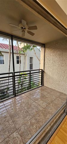 5352 NE 6th Avenue G9, Oakland Park, FL 33334