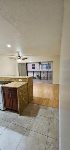 5352 NE 6th Avenue G9, Oakland Park, FL 33334
