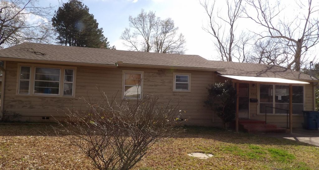 908 W PASCHAL, Troup, TX 75789