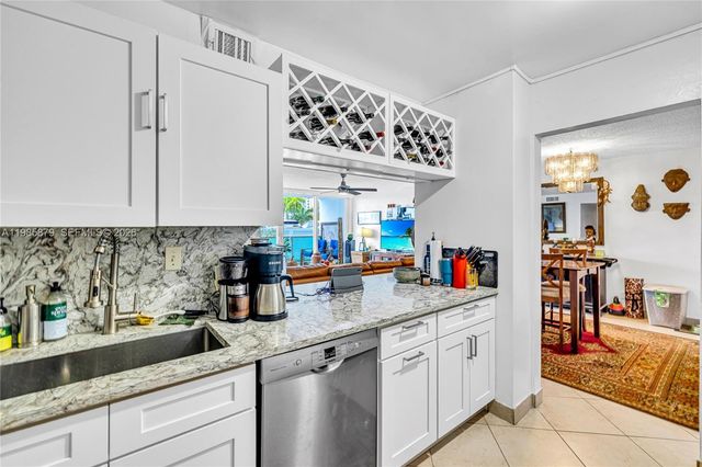 100 Bayview Dr 228, Sunny Isles Beach, FL 33160