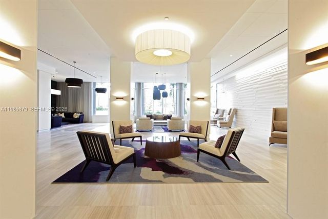 100 Bayview Dr 228, Sunny Isles Beach, FL 33160