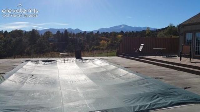 6853 Mountain Top Lane, Colorado Springs, CO 80919