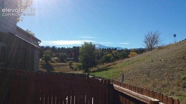 6853 Mountain Top Lane, Colorado Springs, CO 80919