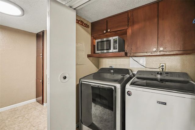 1900 Bay Area Boulevard 163, Houston, TX 77058