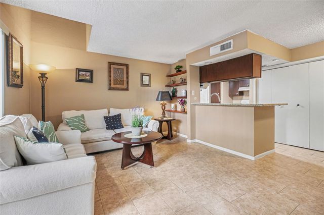 1900 Bay Area Boulevard 163, Houston, TX 77058