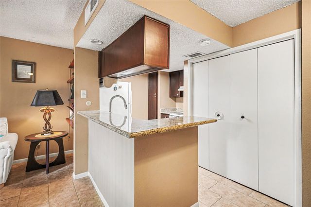 1900 Bay Area Boulevard 163, Houston, TX 77058