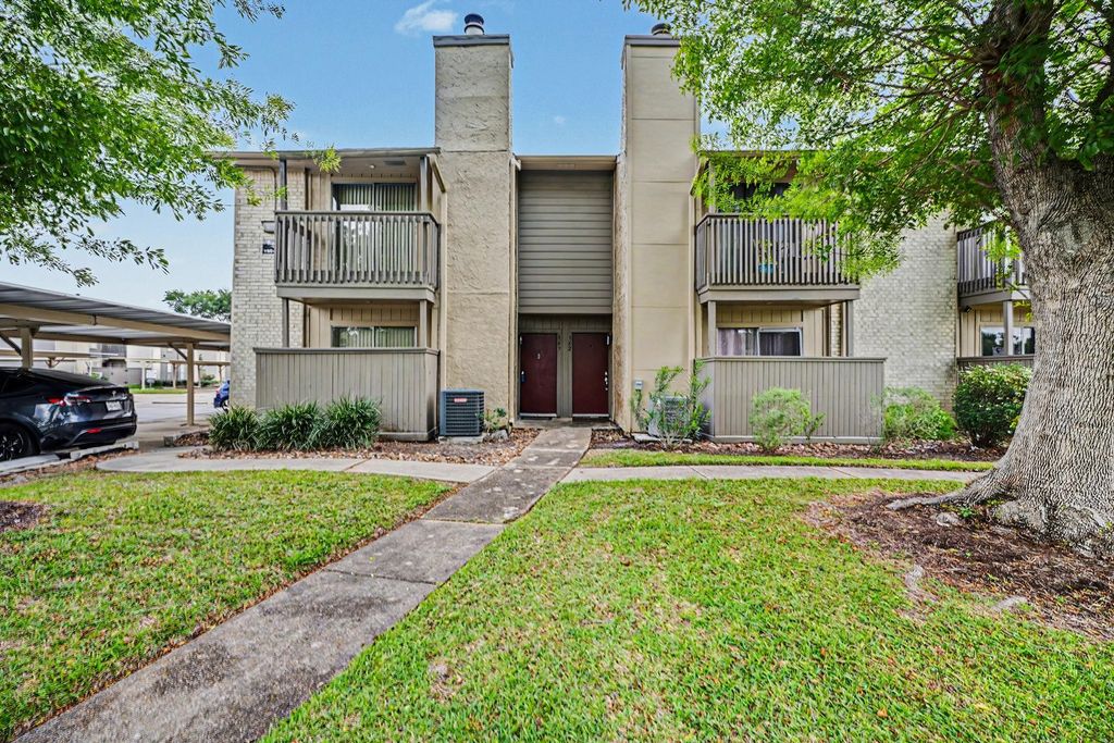 1900 Bay Area Boulevard 163, Houston, TX 77058