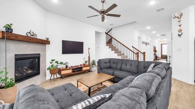 8117 Lindheimer Lane, Mckinney, TX 75071