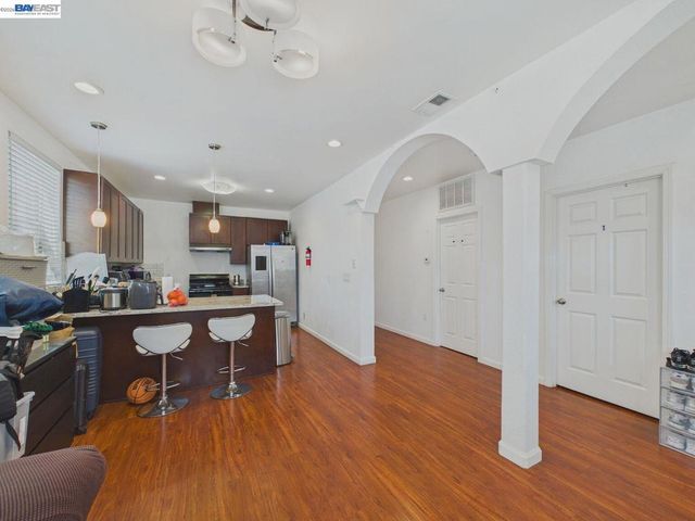 1241 1241B Ashby Ave, Berkeley, CA 94702