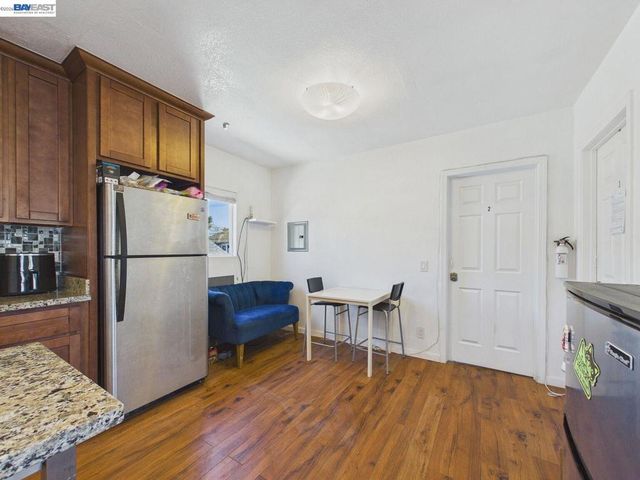 1241 1241B Ashby Ave, Berkeley, CA 94702