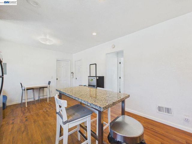 1241 1241B Ashby Ave, Berkeley, CA 94702