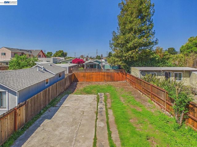 1241 1241B Ashby Ave, Berkeley, CA 94702
