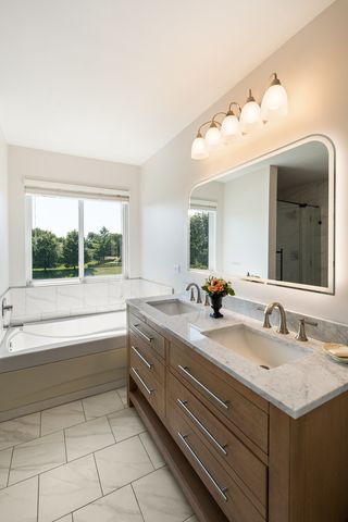 3707 Thoroughbred Lane, Joliet, IL 60435