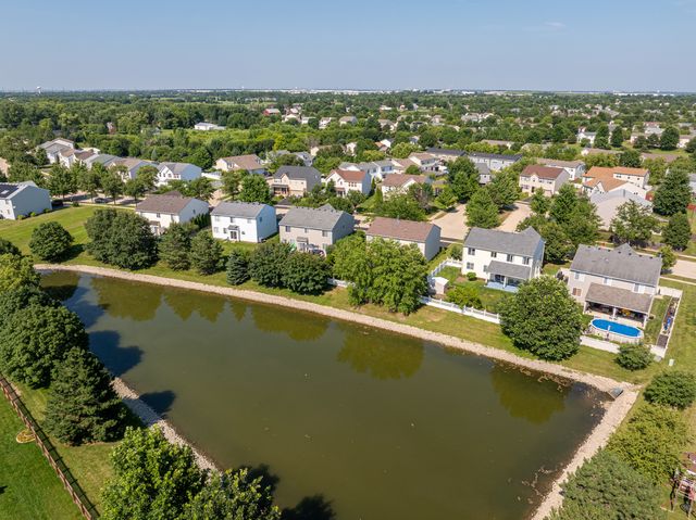 3707 Thoroughbred Lane, Joliet, IL 60435