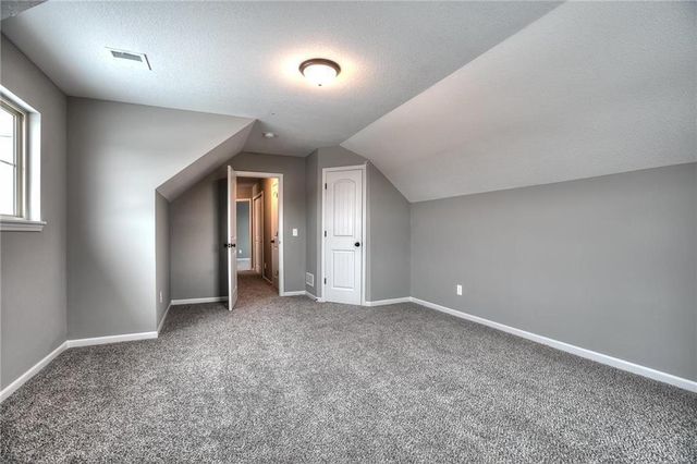 6110 NE 118th Street, Kansas City, MO 64156