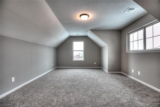 6110 NE 118th Street, Kansas City, MO 64156