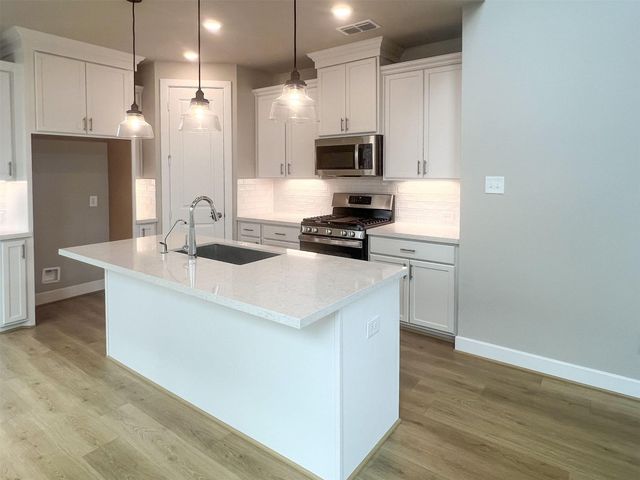 21818 Fitzroy Manor Lane, Cypress, TX 77433