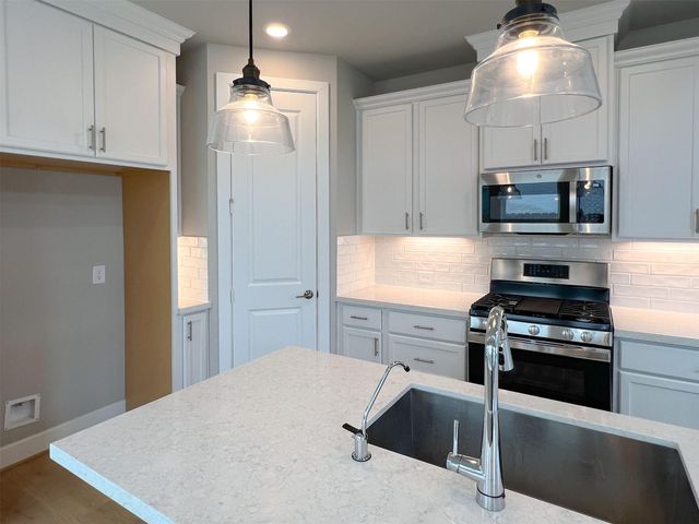 21818 Fitzroy Manor Lane, Cypress, TX 77433
