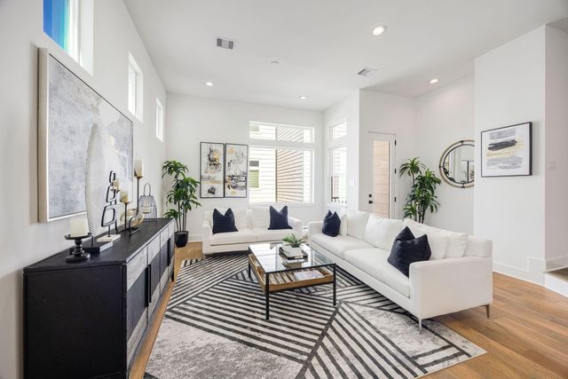 303 Marcella Street F, Houston, TX 77091