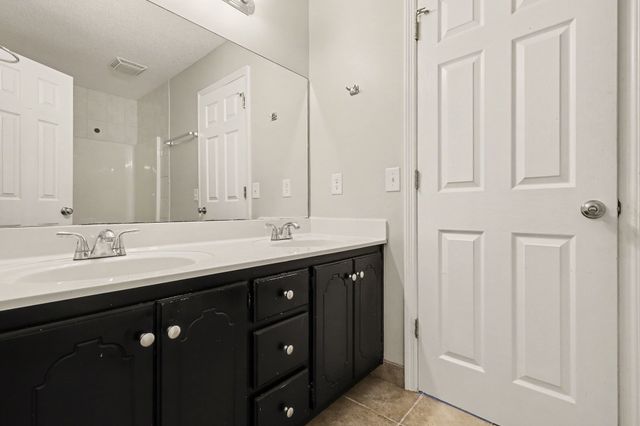 2823 Black Stallion Ct, Murfreesboro, TN 37130