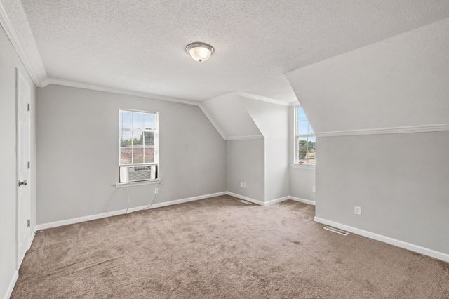 2823 Black Stallion Ct, Murfreesboro, TN 37130