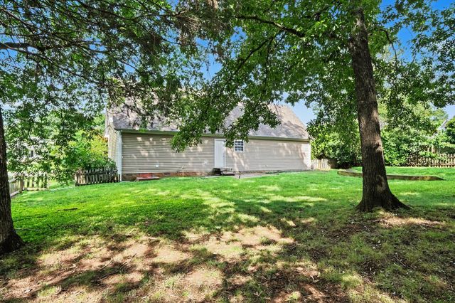 2823 Black Stallion Ct, Murfreesboro, TN 37130