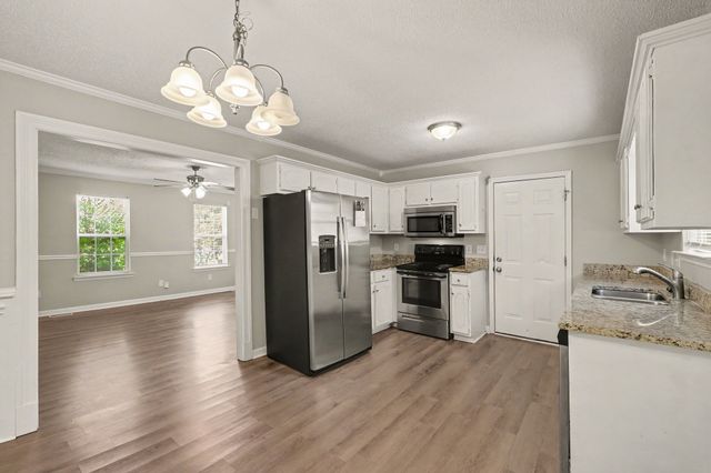 2823 Black Stallion Ct, Murfreesboro, TN 37130