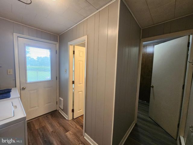 1242 BRENEMAN RD, Manheim, PA 17545