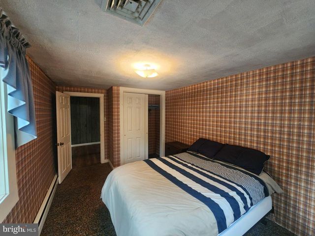 1242 BRENEMAN RD, Manheim, PA 17545