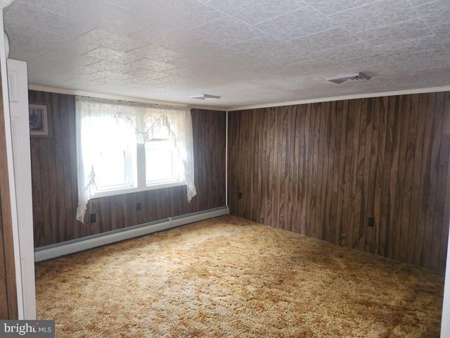 1242 BRENEMAN RD, Manheim, PA 17545