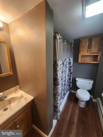 1242 BRENEMAN RD, Manheim, PA 17545