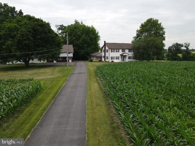 1242 BRENEMAN RD, Manheim, PA 17545