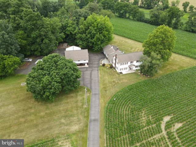1242 BRENEMAN RD, Manheim, PA 17545