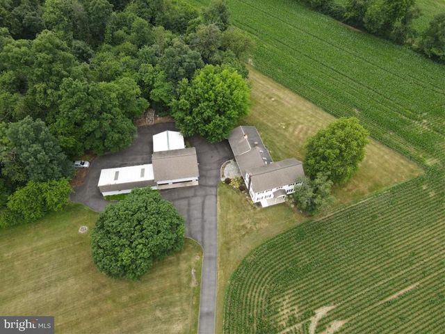 1242 BRENEMAN RD, Manheim, PA 17545